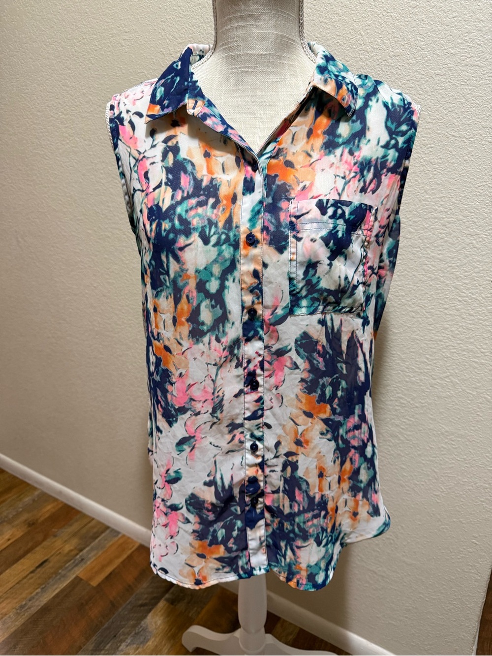 Liz Claiborne - Sheer Sleeveless Floral Button-Front Blouse - Multicolor - Med